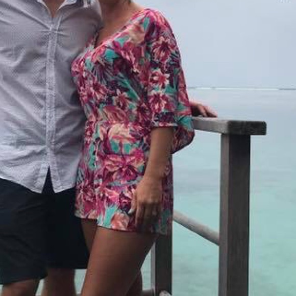 VENUS Other - Floral romper